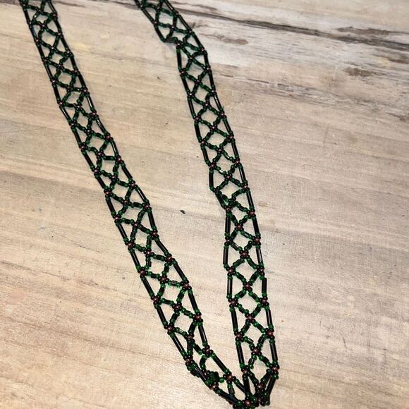 Beaded Macrame Vintage Necklace - Picture 1 of 5